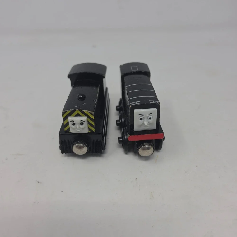Thomas Friends Wooden Railway Mavis + Diesel Black Engines Learning Curve Lot x